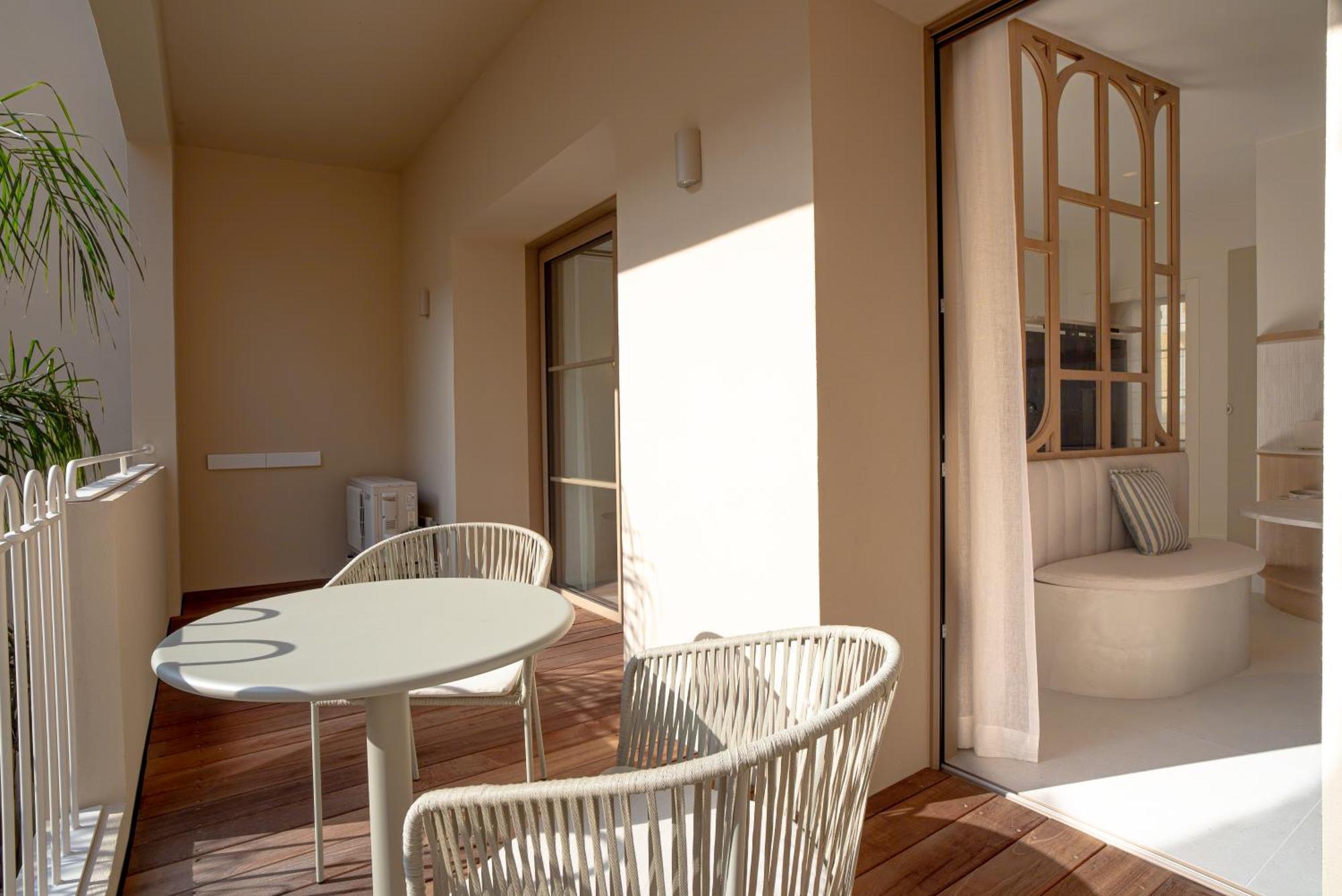 Studios Raffines Avec Terrasses - Plages, Ville Et Gare A Pied - Maison Raphael Saint-Raphaël Exterior foto